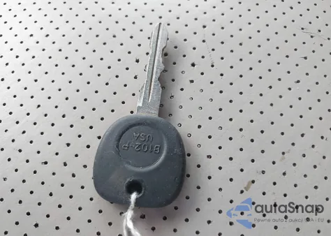 2004 Cadillac Escalade Standard z USA, uszkodzony, nr VIN 3GYFK66N44G206685